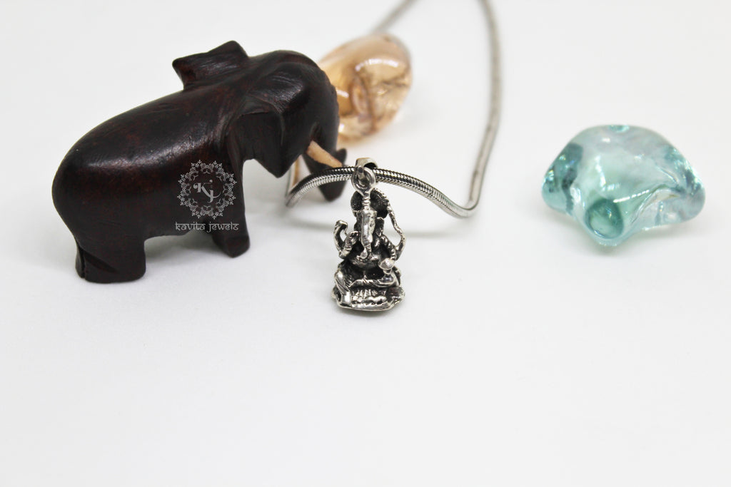 Lord Ganesha idol pendent