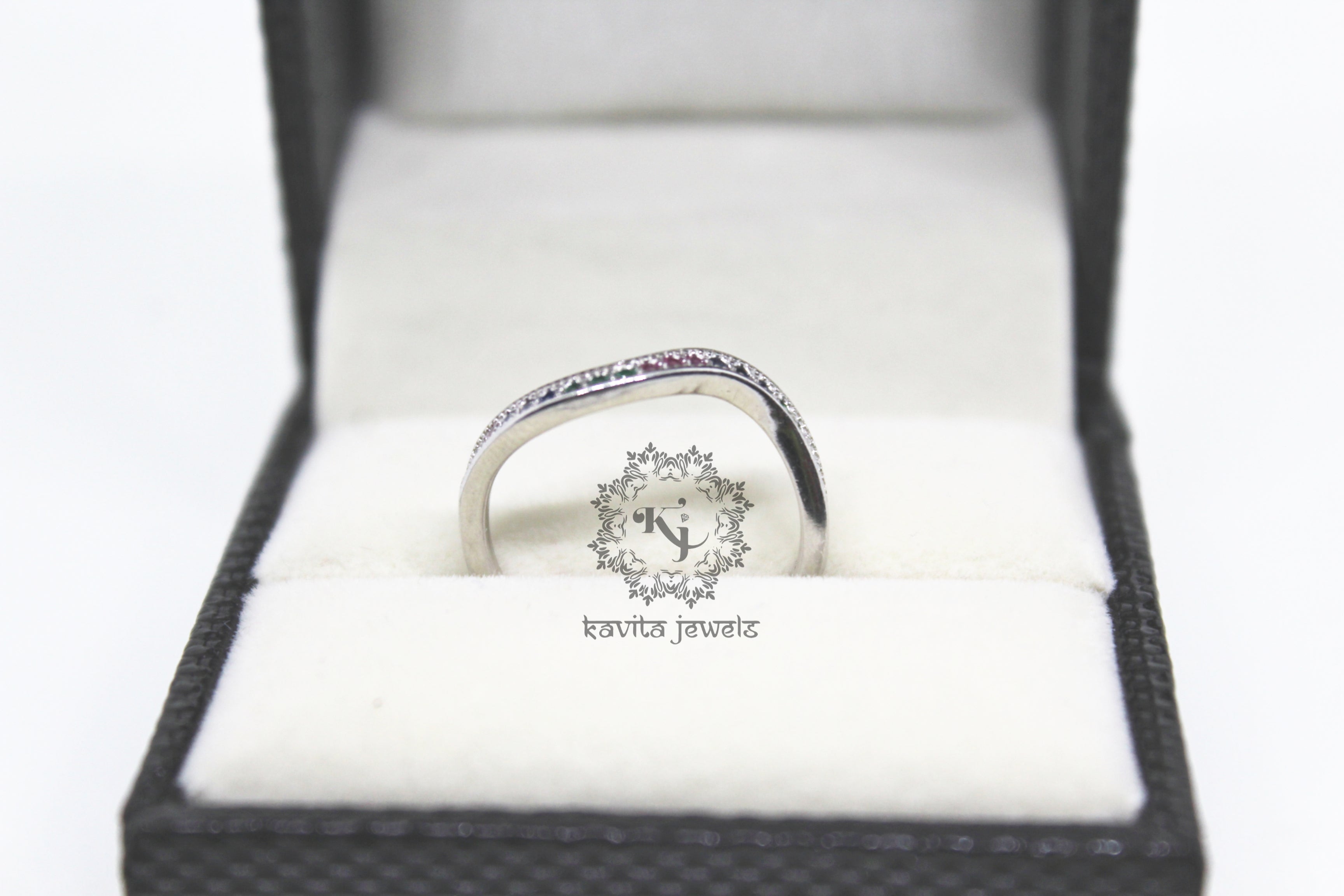 Rainbow Stones Wavy Ring